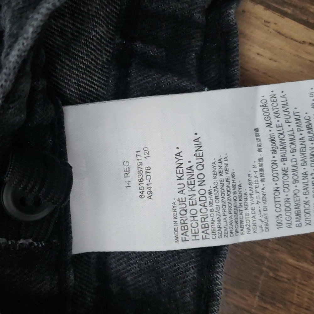 Levi's High Rise Shorty Short - Picture 7 of 7